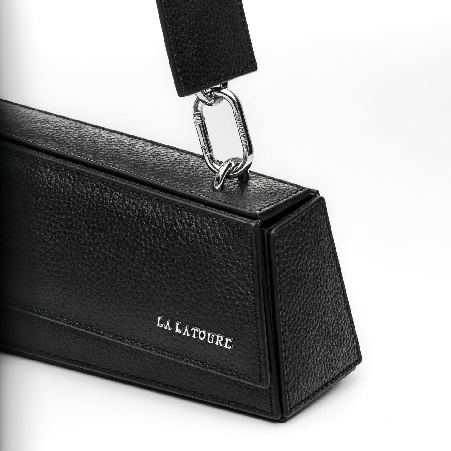 La Icónica Shoulder Bag